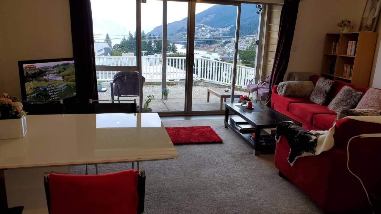 Lakeview 5-10Mins Walk To Town 4Bedrms Apartment 镇上湖景4房套房 Queenstown Exterior photo