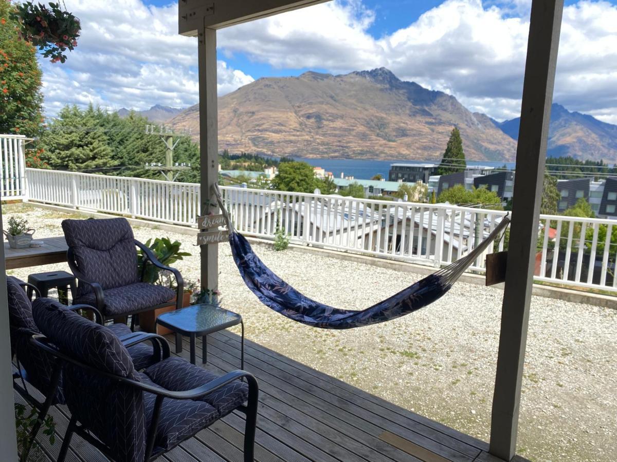 Lakeview 5-10Mins Walk To Town 4Bedrms Apartment 镇上湖景4房套房 Queenstown Exterior photo